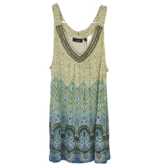 New✨️Embellished Tank Top - Picture 1 of 9